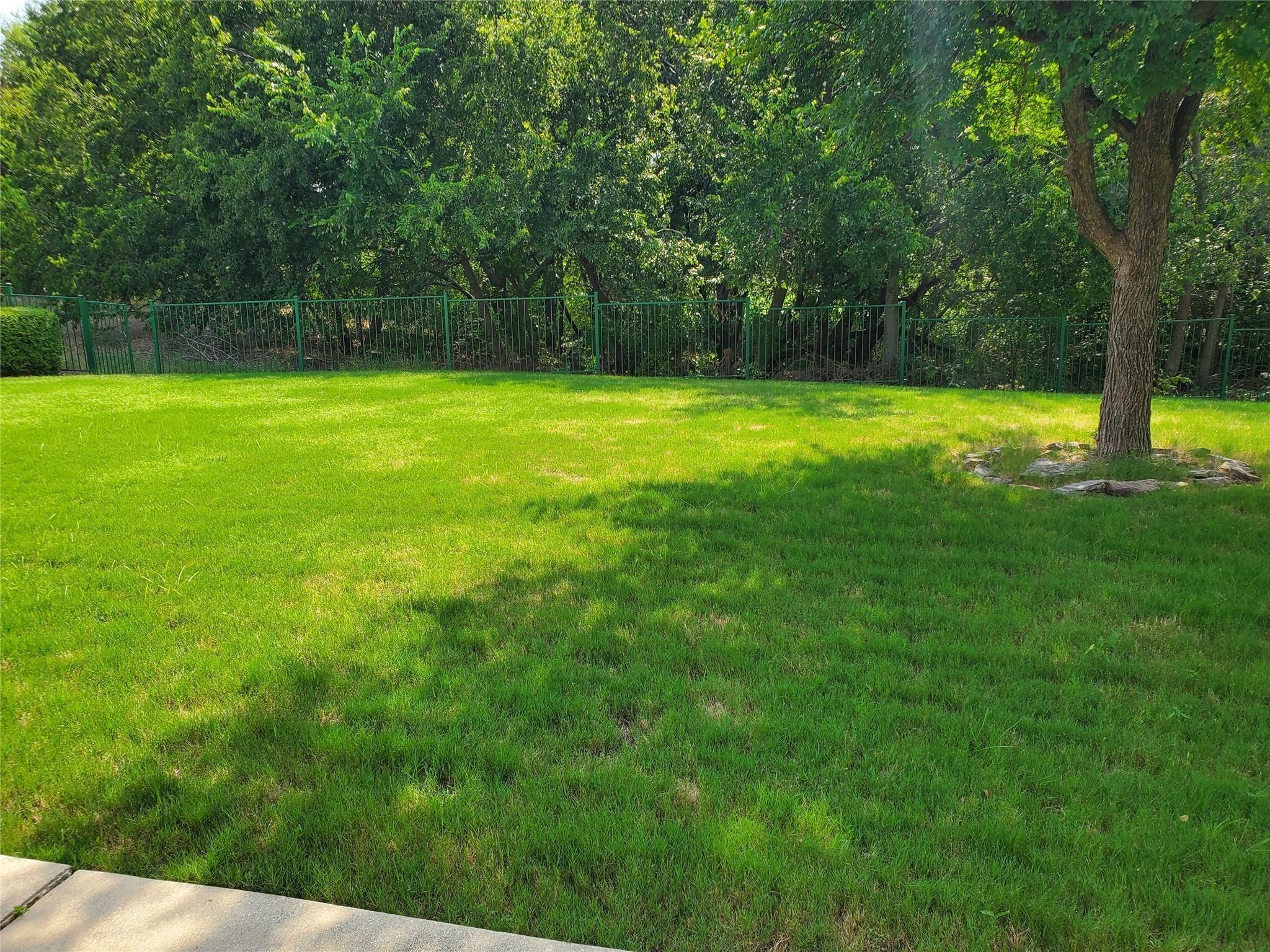 main property photo 17