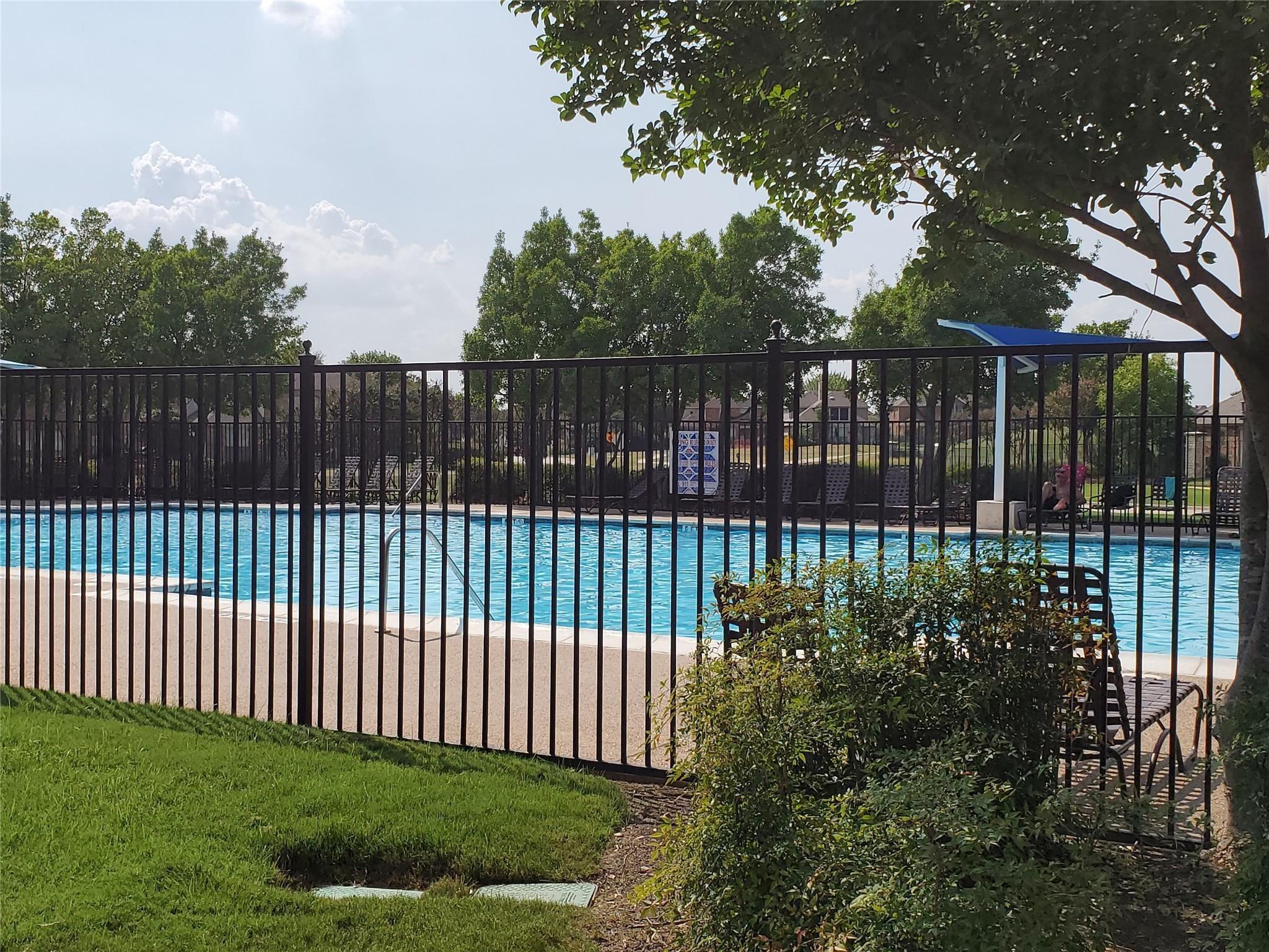 main property photo 18