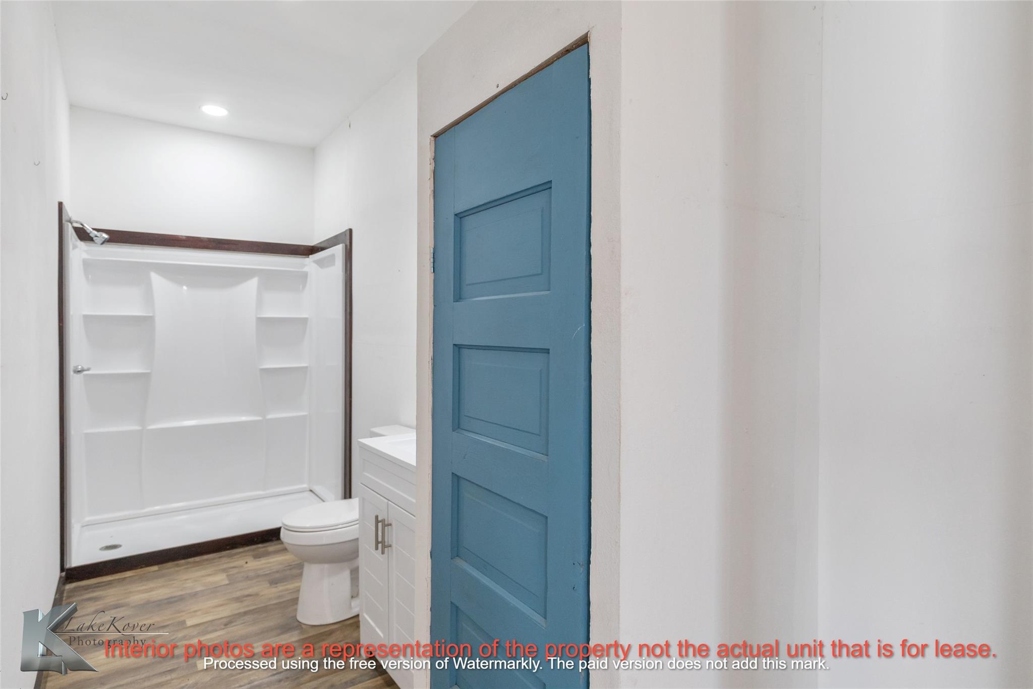 main property photo 11