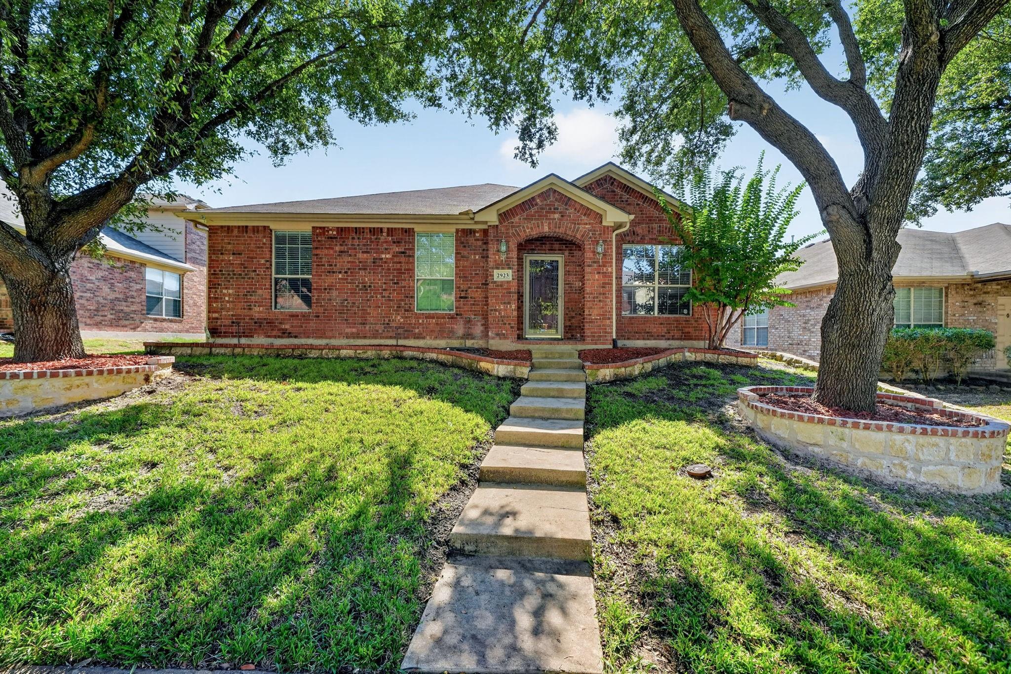 main property photo 0