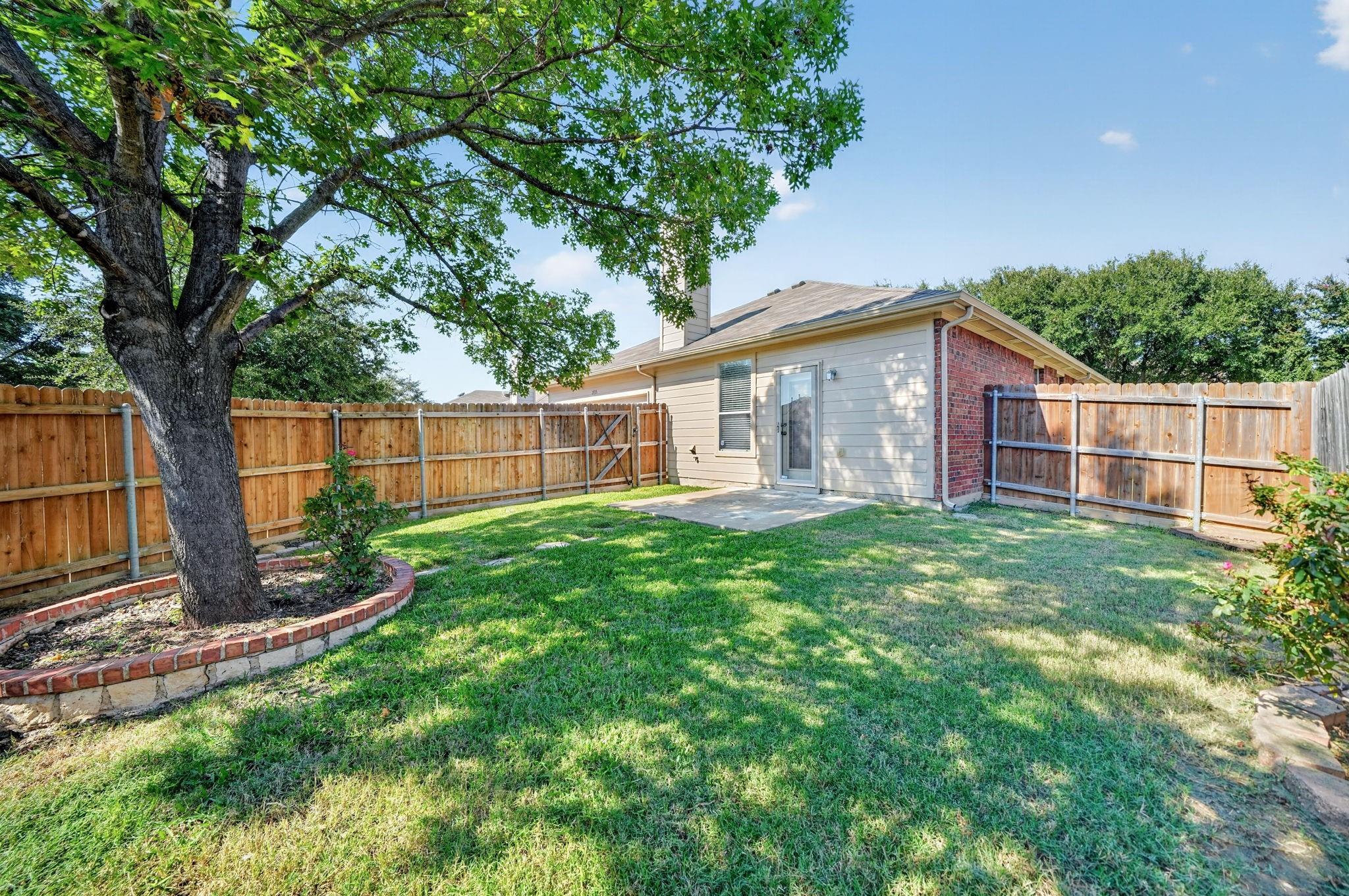 main property photo 32