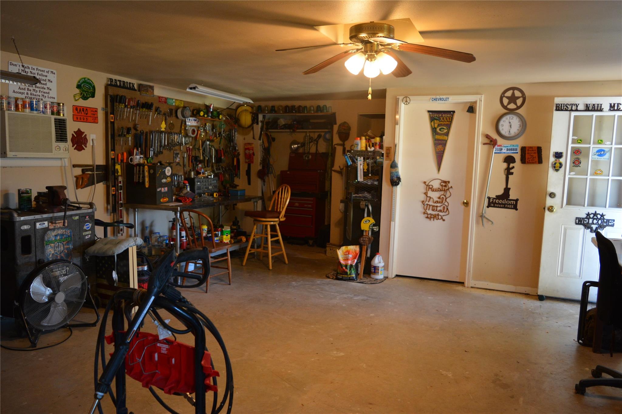 main property photo 11
