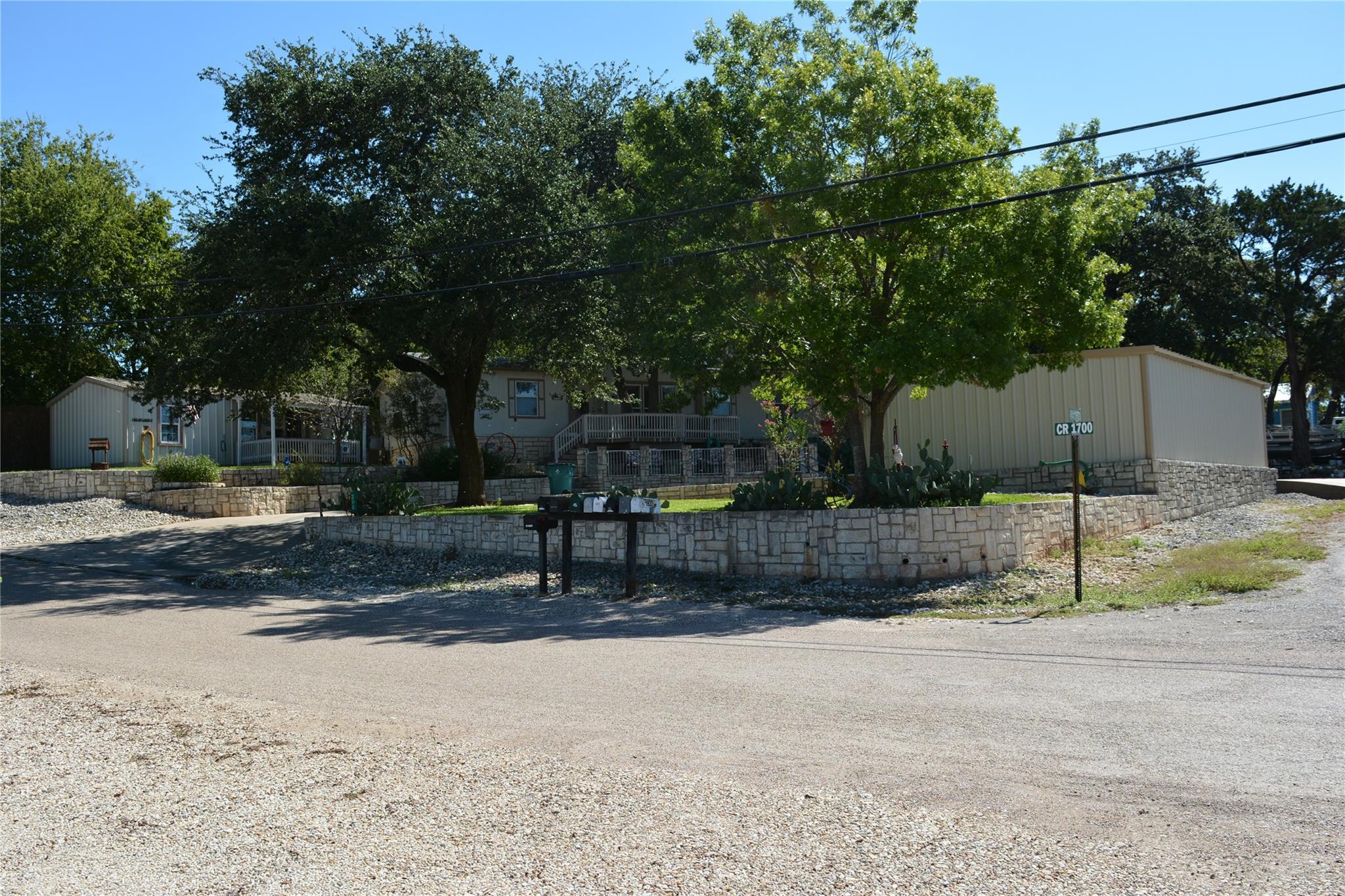 main property photo 26