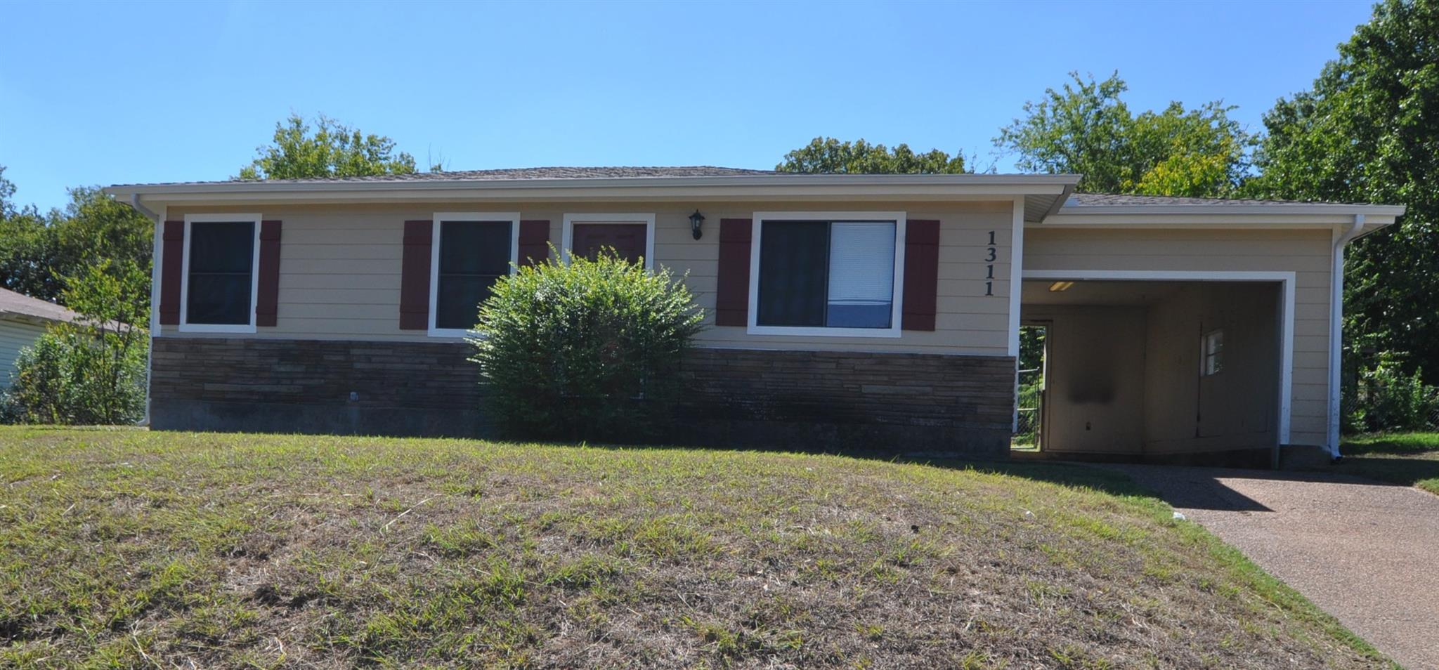 main property photo 0
