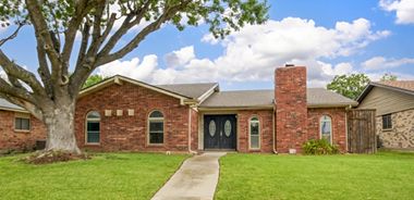 image of property with 3 Bed | 2 Bath | 1,785 Sqft