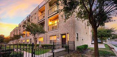image of property with 2 Bed | 2 Bath | 1,904 Sqft