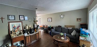 image of property with 3 Bed | 1 Bath | 1,060 Sqft