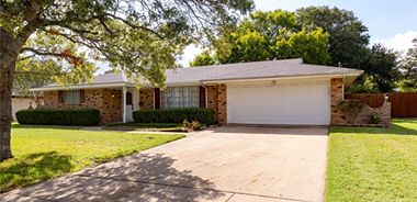image of property with 4 Bed | 2 Bath | 2,238 Sqft