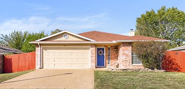 image of property with 3 Bed | 2 Bath | 1,403 Sqft