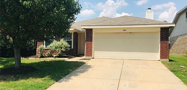 image of property with 3 Bed | 2 Bath | 1,585 Sqft