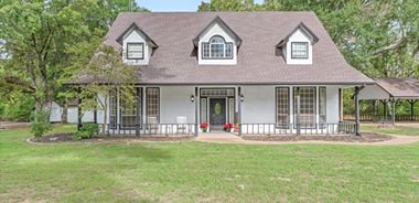image of property with 5 Bed | 3 Bath | 3,863 Sqft