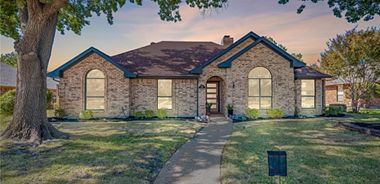 image of property with 4 Bed | 2 Bath | 2,041 Sqft