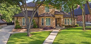 image of property with 4 Bed | 2 Bath | 2,523 Sqft