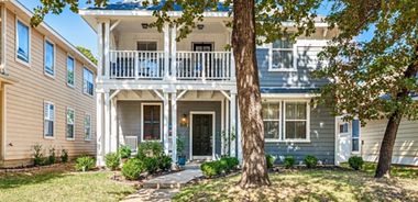 image of property with 3 Bed | 2 Bath | 2,215 Sqft