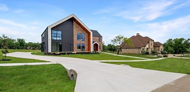 image of property with 5 Bed | 4 Bath | 5,100 Sqft