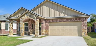 image of property with 3 Bed | 2 Bath | 1,918 Sqft