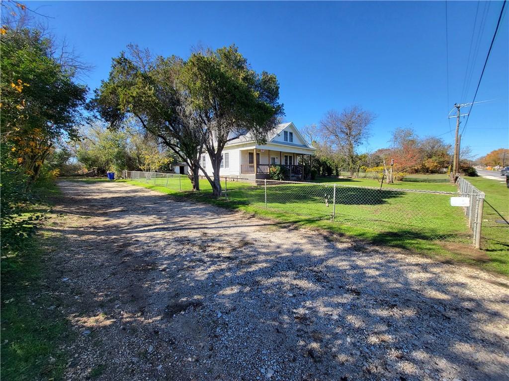 main property photo 9