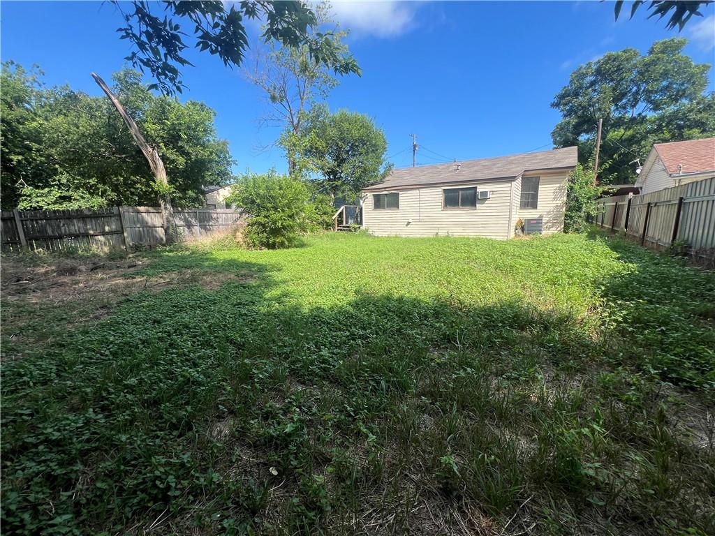 main property photo 11