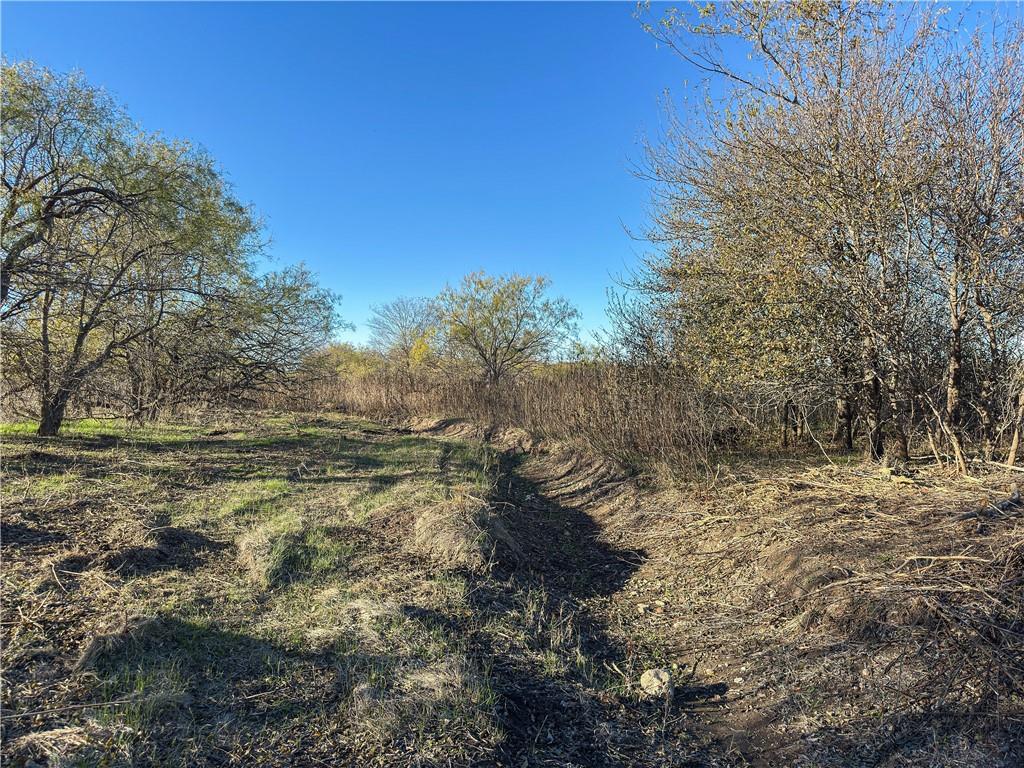 main property photo 29