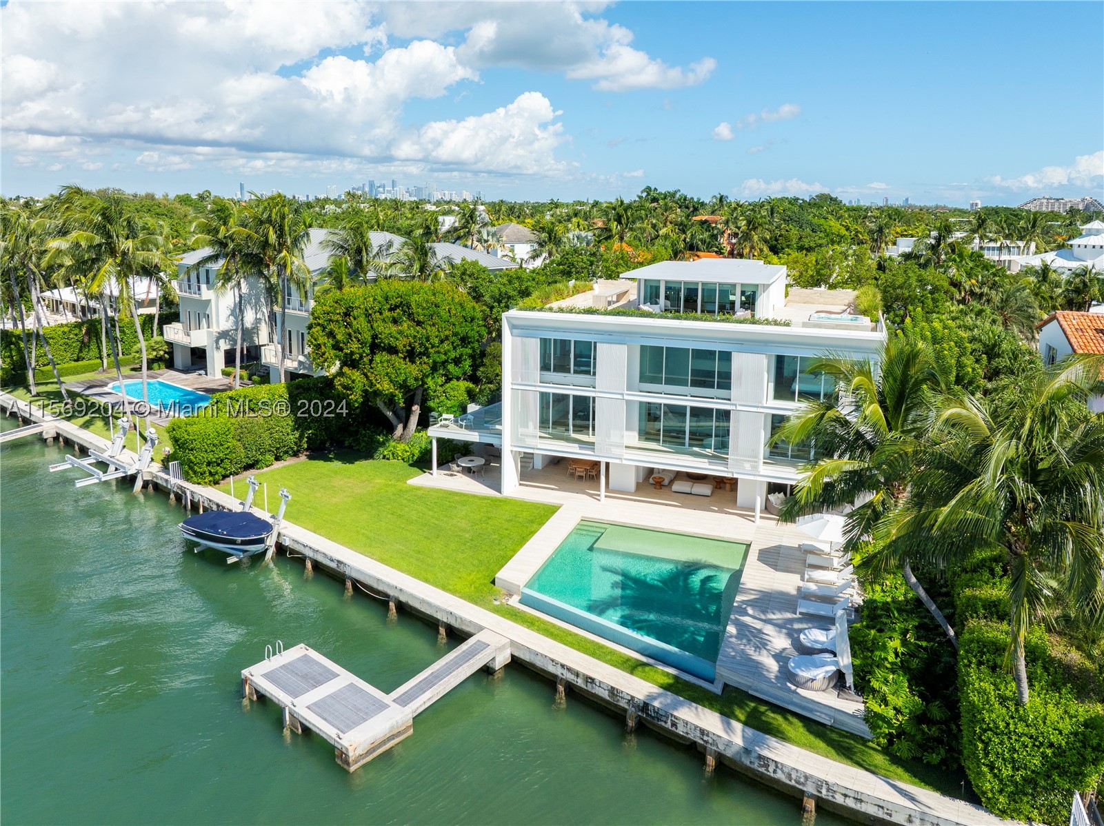 main property photo 49