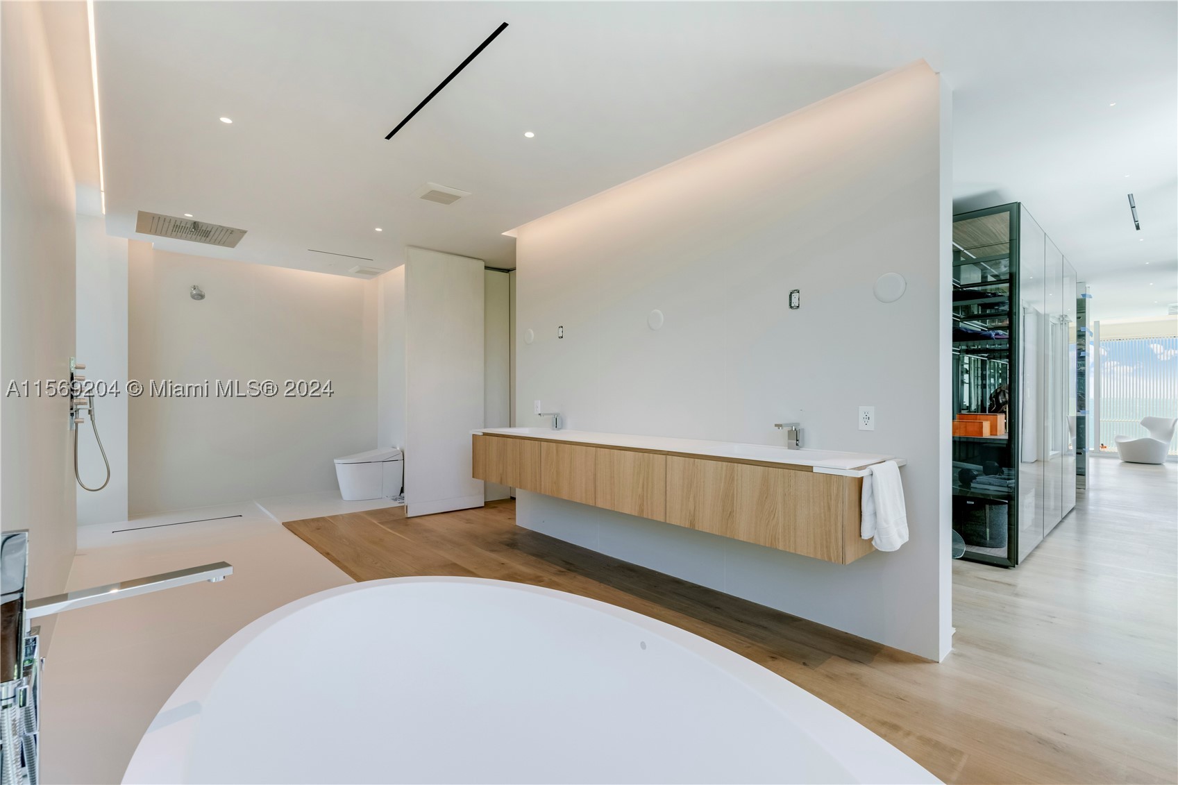 main property photo 91