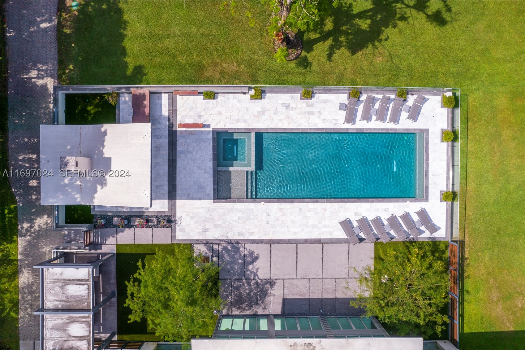 main property photo 76