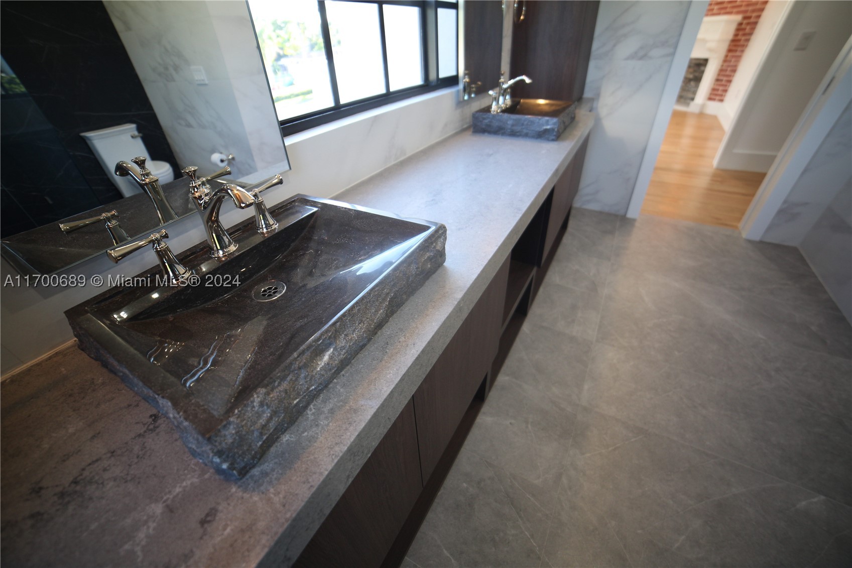 main property photo 78