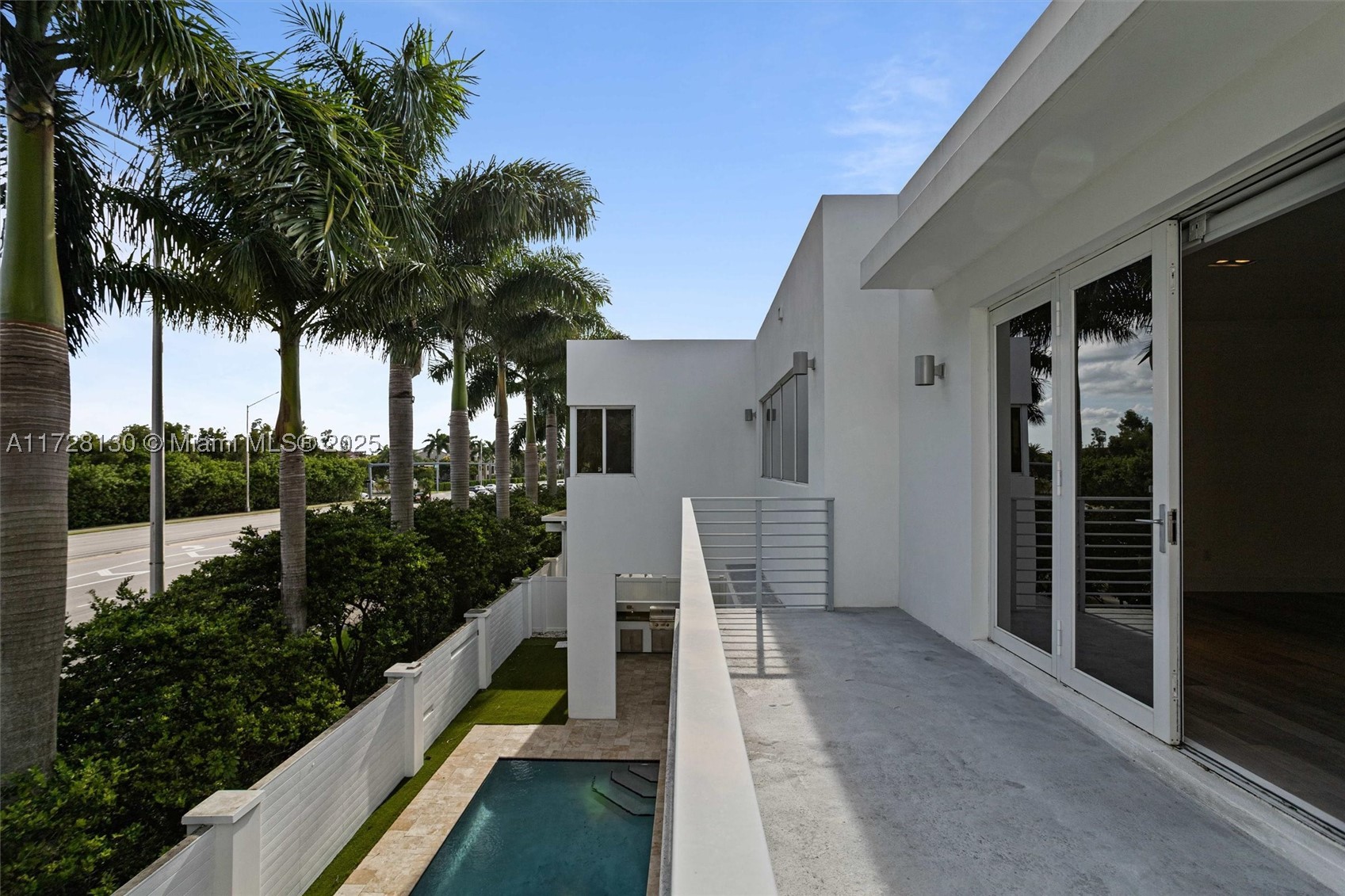 main property photo 32