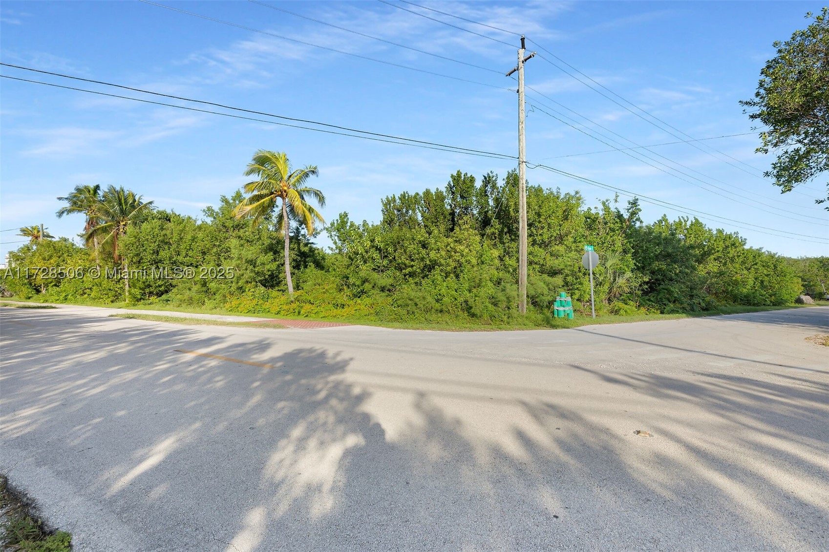 main property photo 14