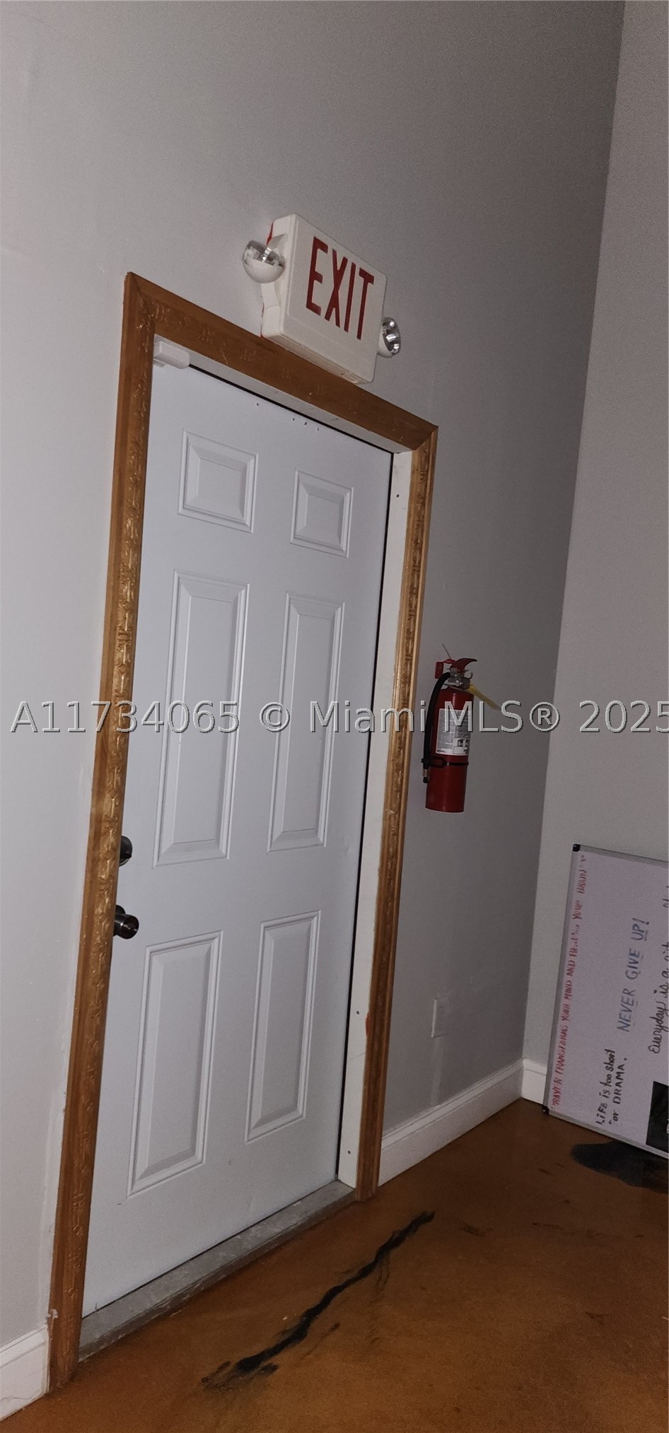 main property photo 41