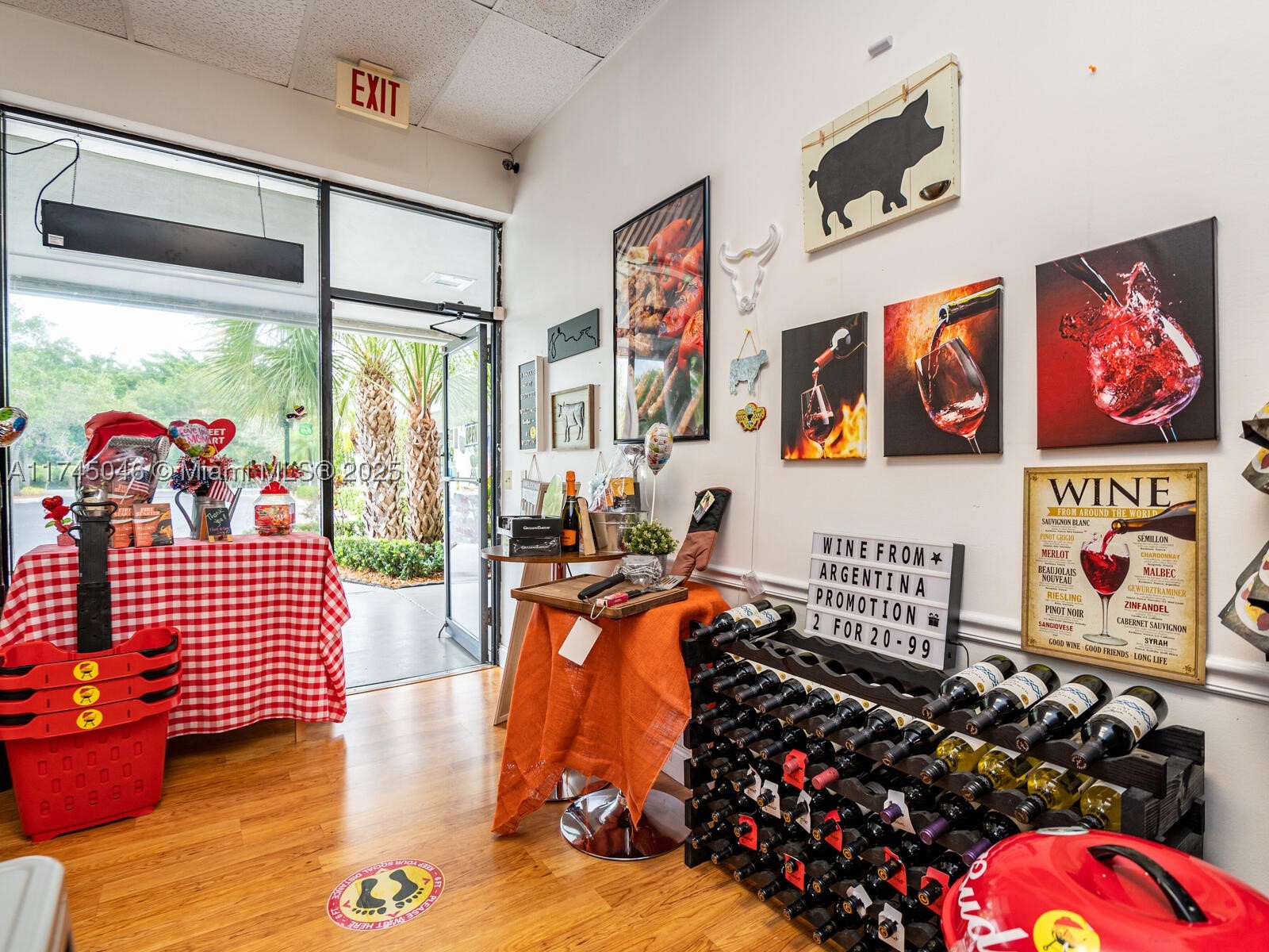 main property photo 8