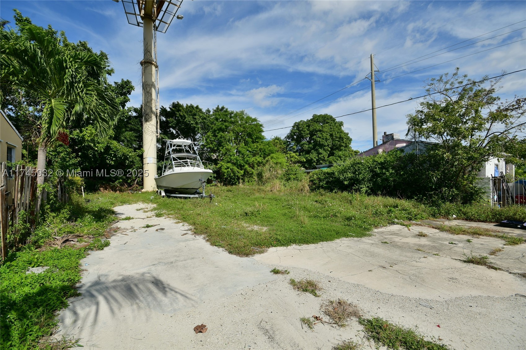 main property photo 36