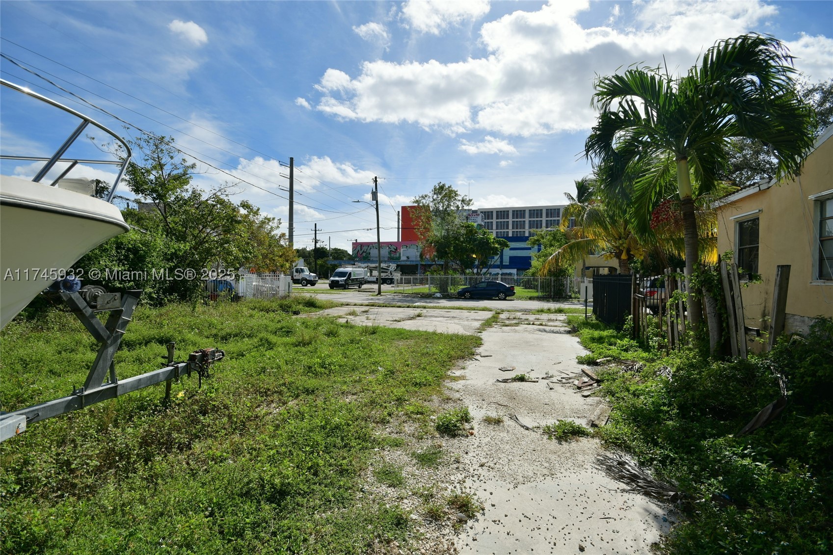 main property photo 39