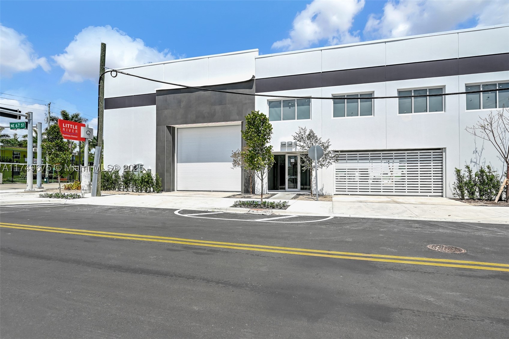main property photo 6