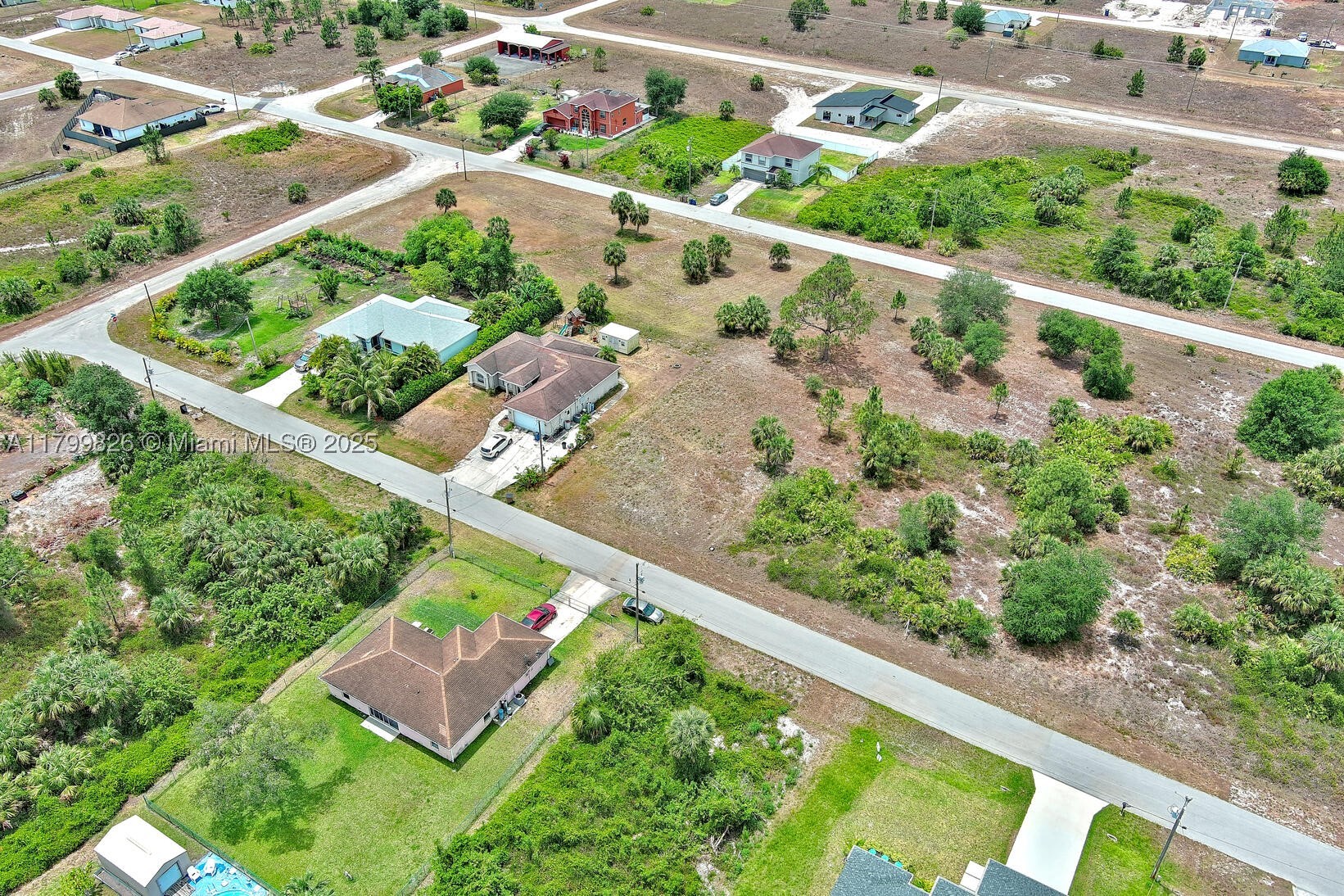 main property photo 11