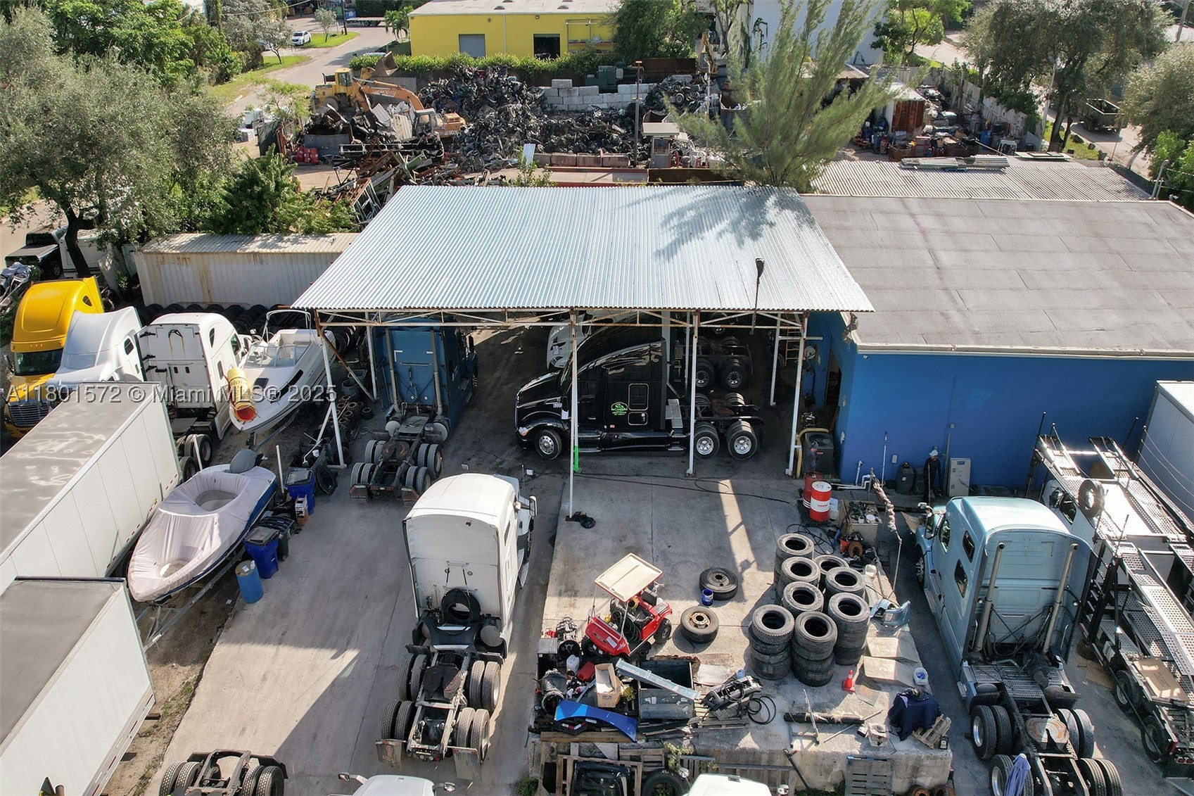 main property photo 13