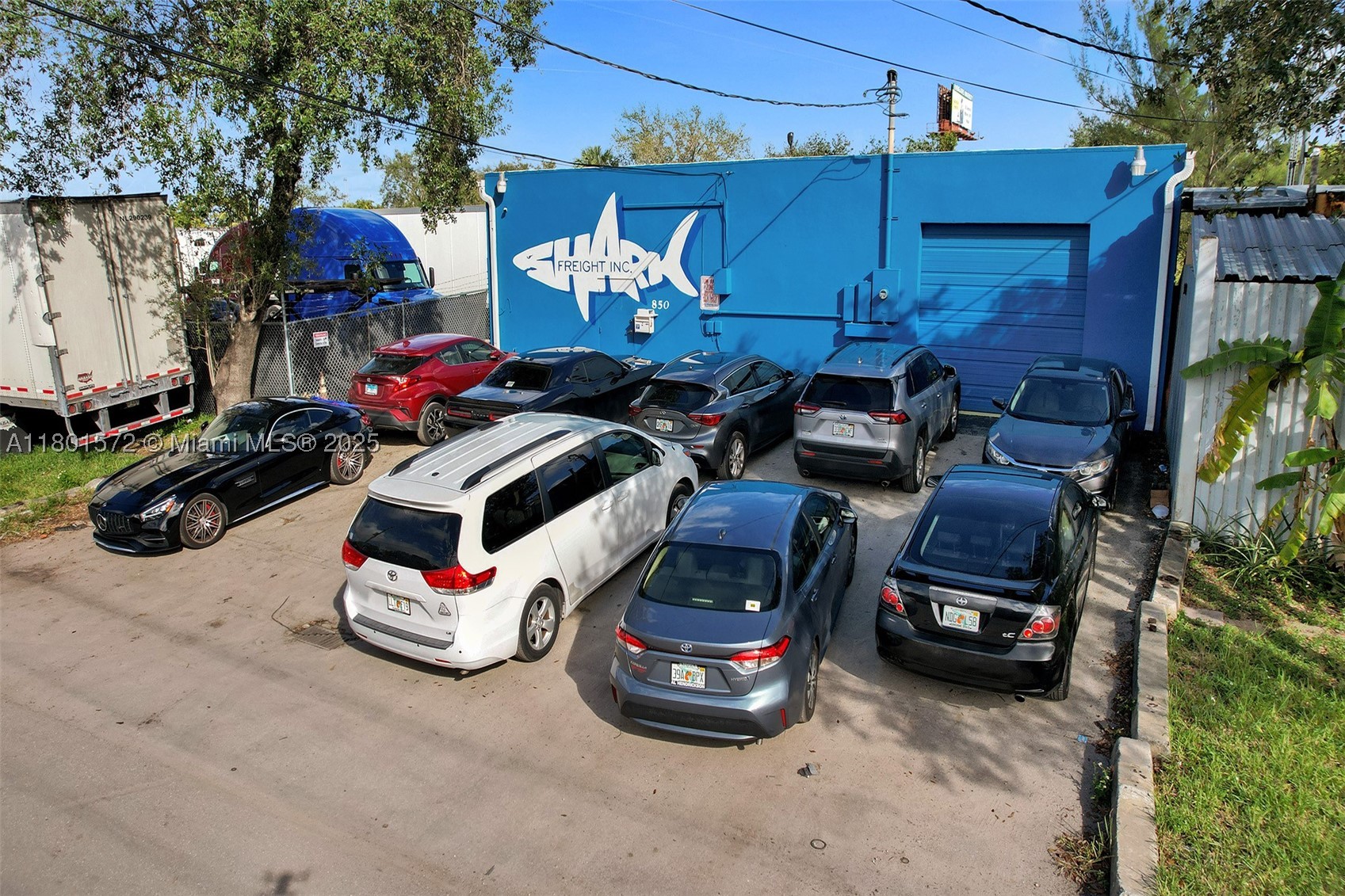 main property photo 30