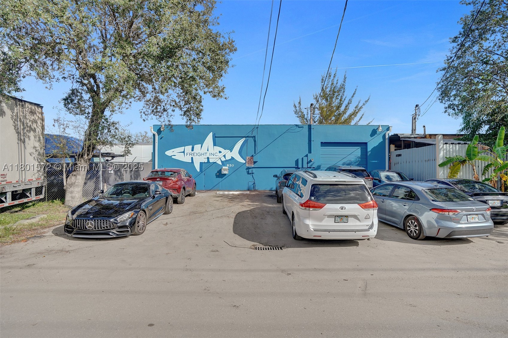 main property photo 31