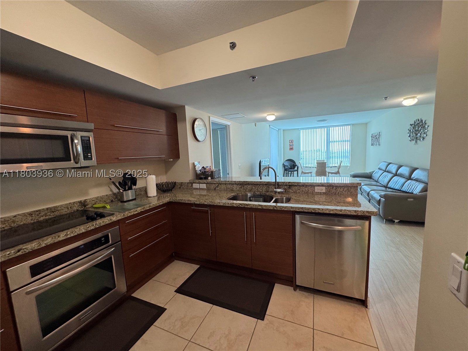 main property photo 79