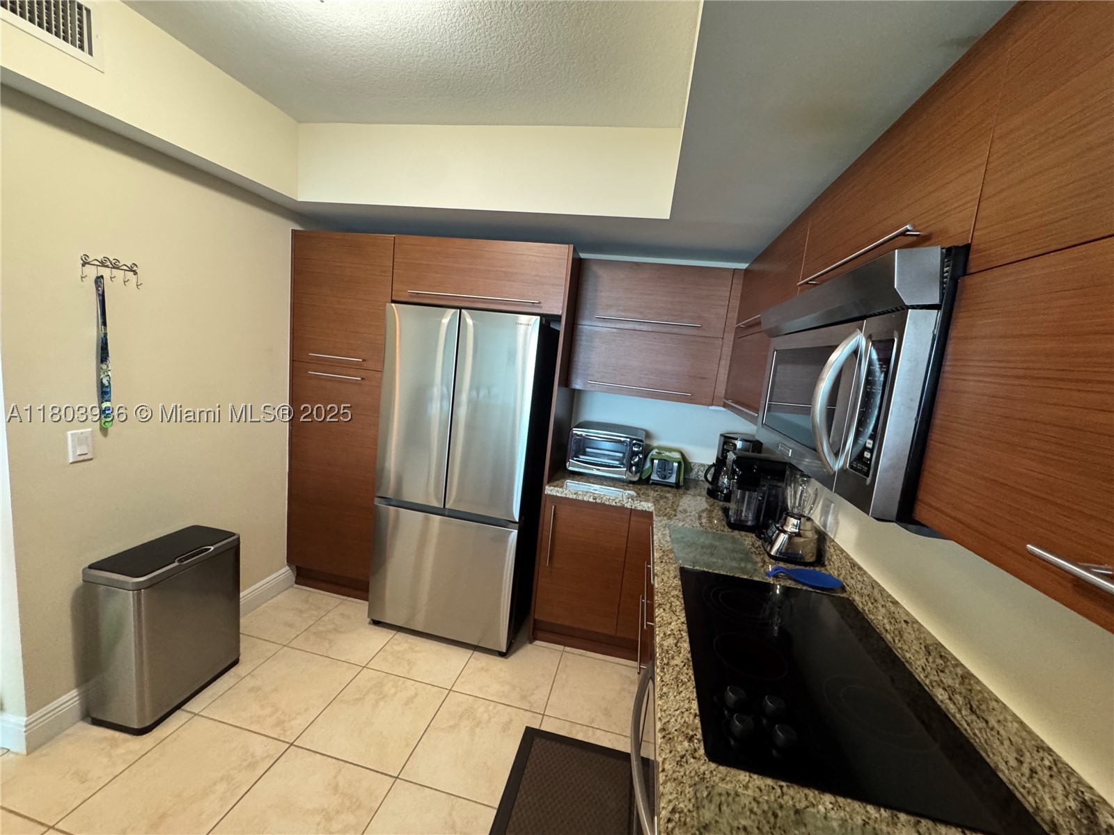 main property photo 80