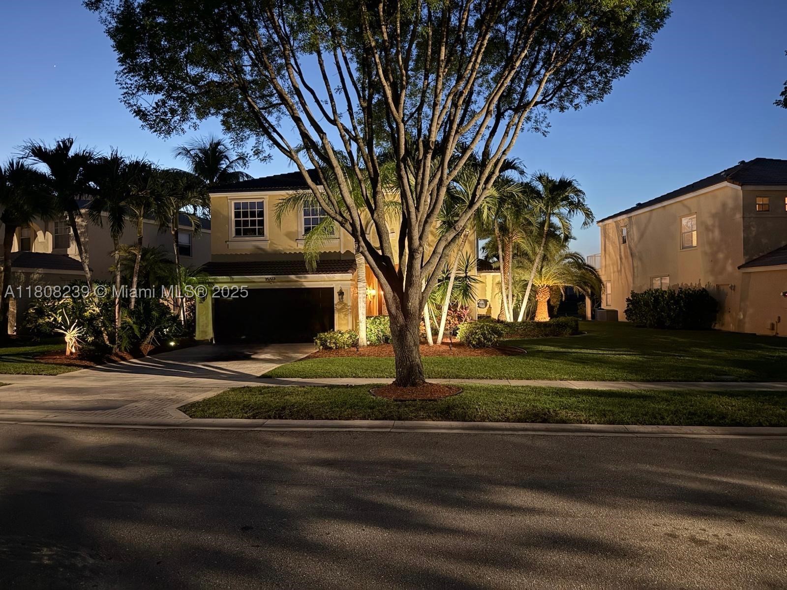 property viewer photo 3