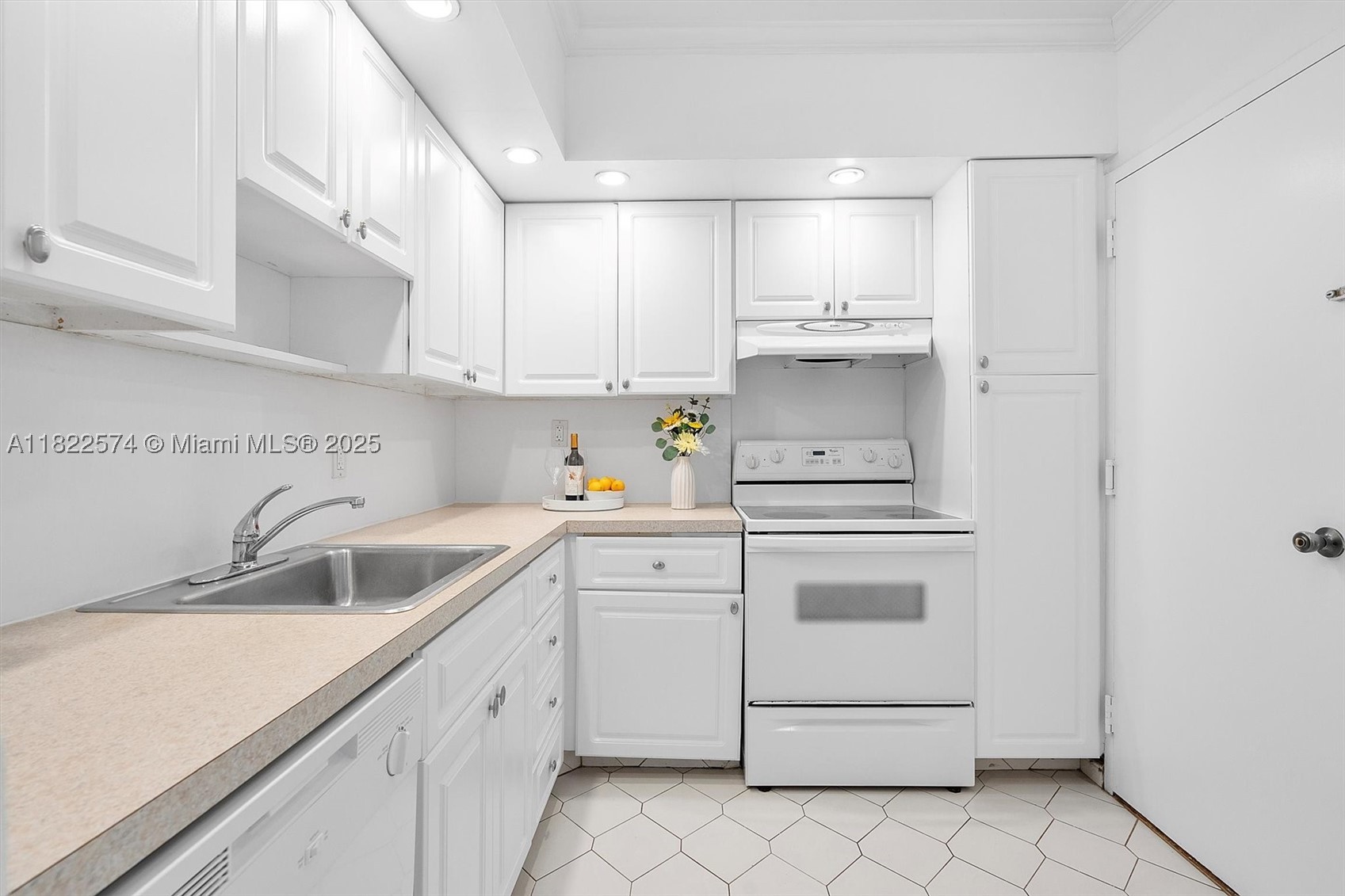 property viewer photo 18