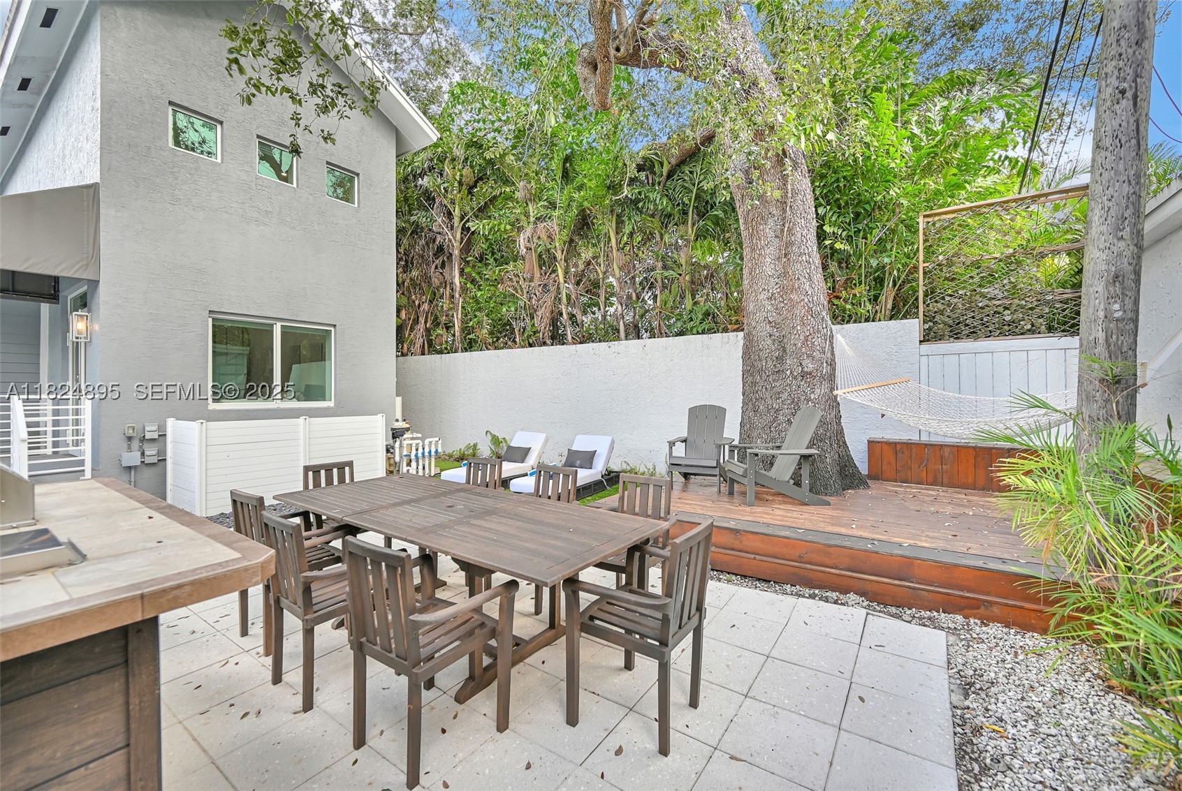 main property photo 94