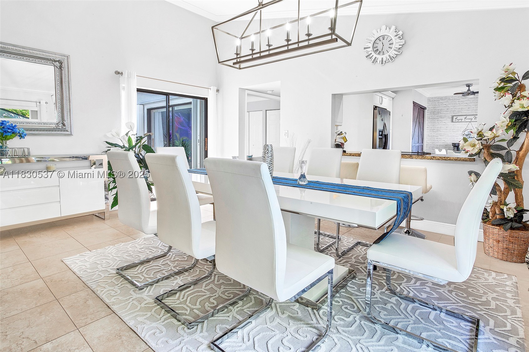 property viewer photo 16