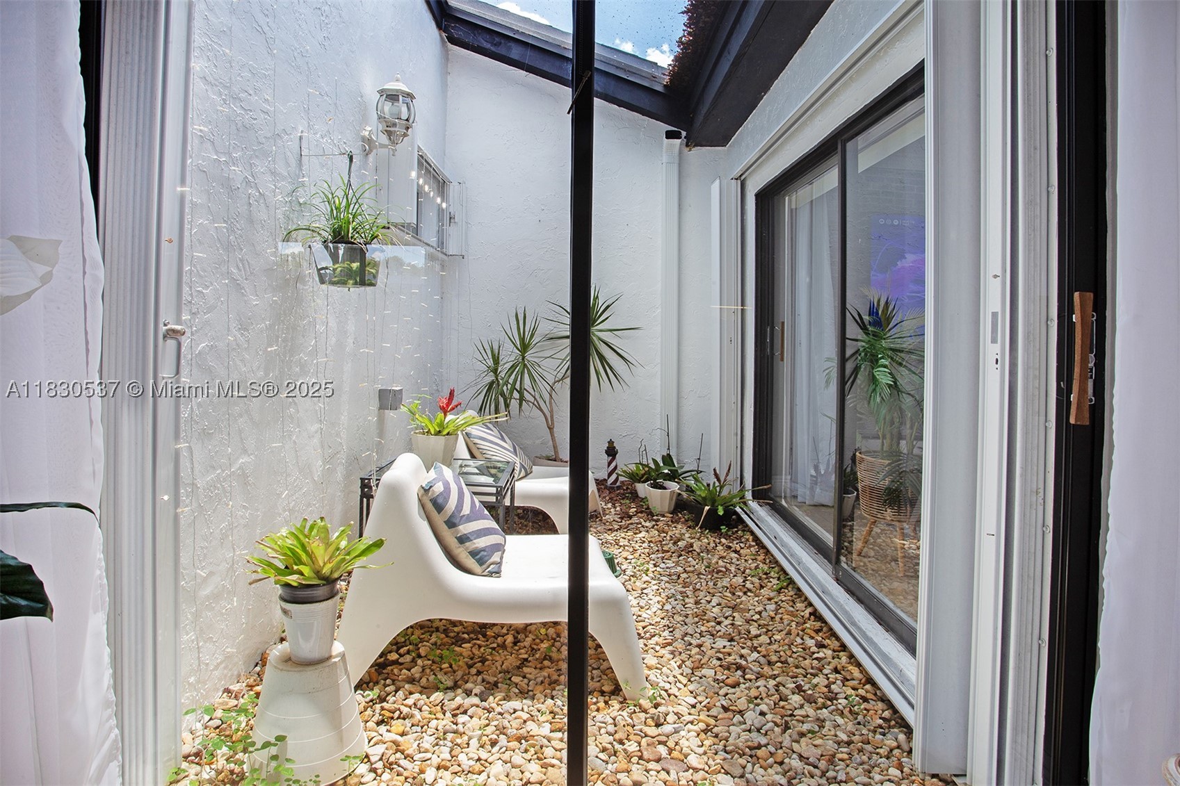 property viewer photo 49