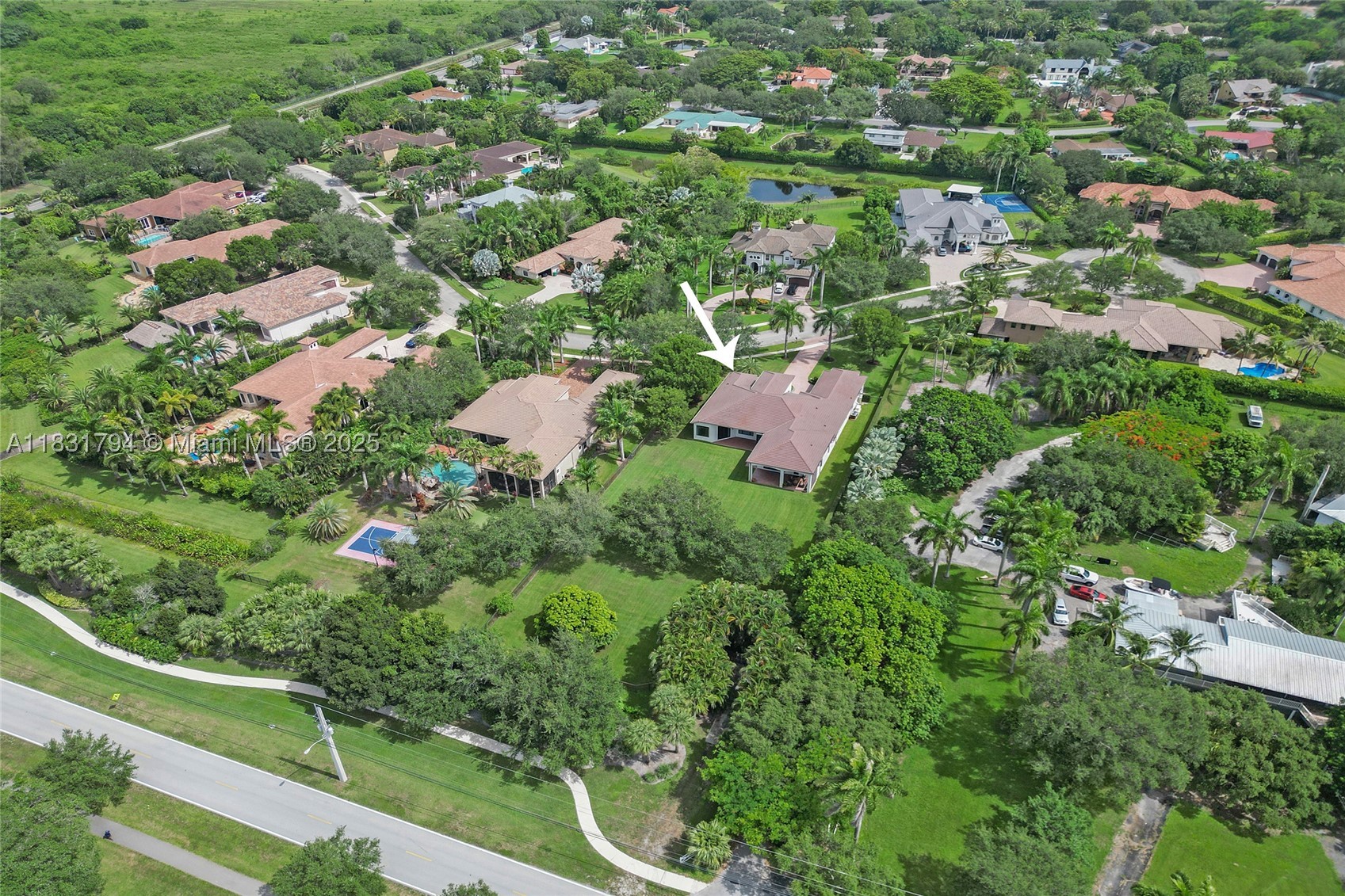main property photo 7