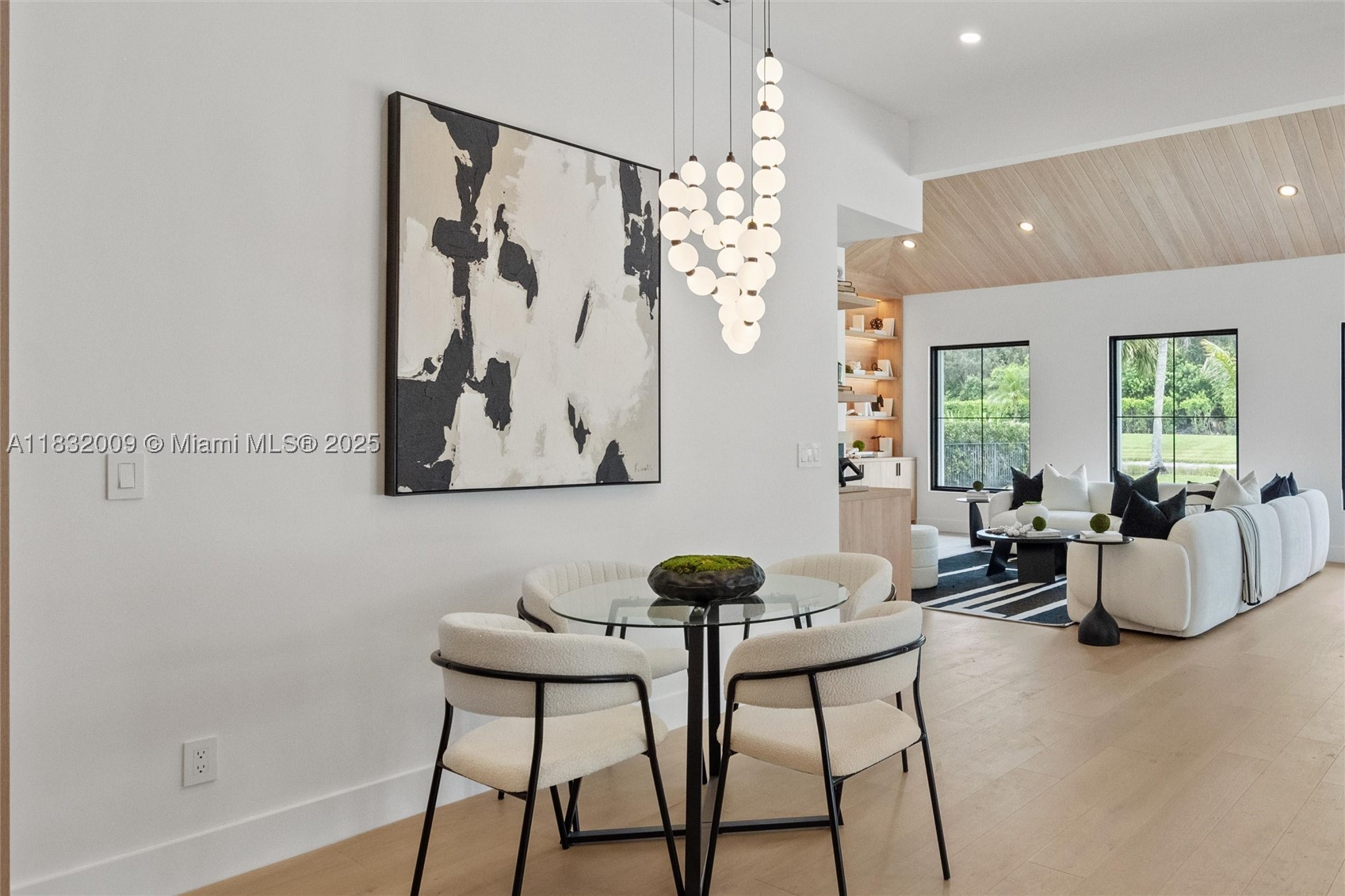 property viewer photo 13