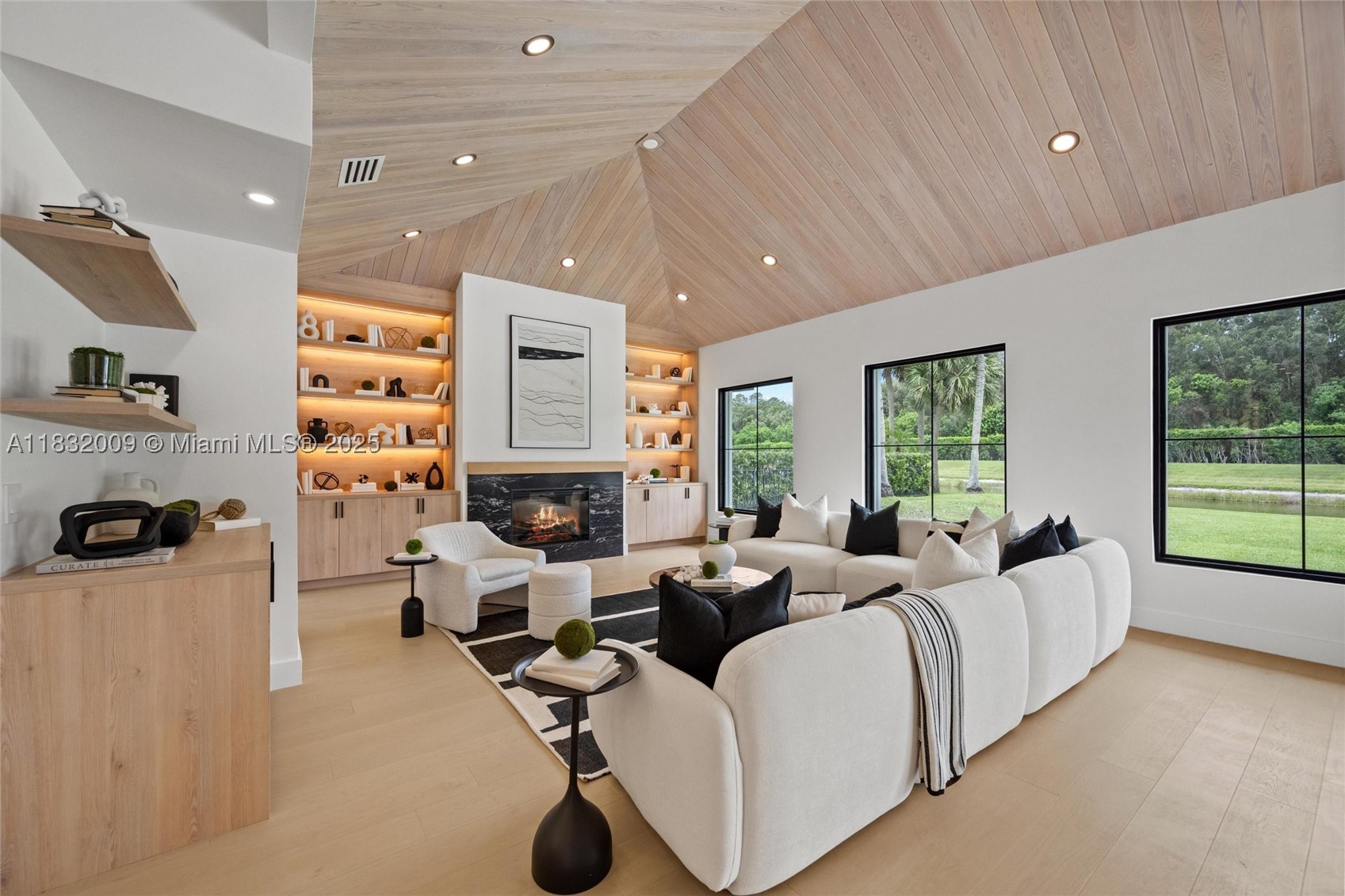 property viewer photo 14