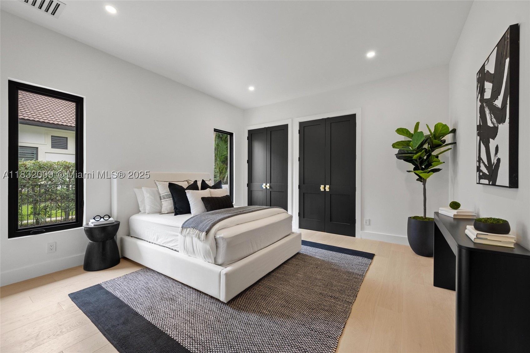 property viewer photo 31