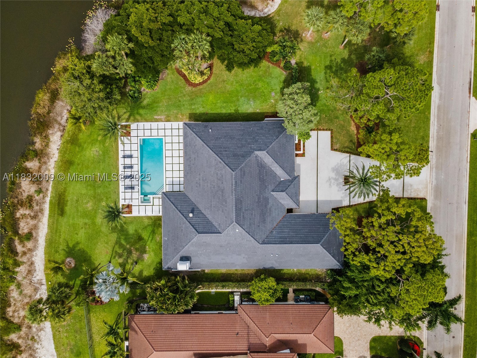 property viewer photo 37